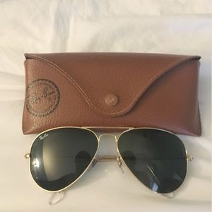 EUC. Rayban Aviators. model: 58 14